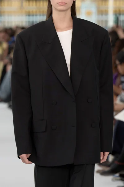 Look 2